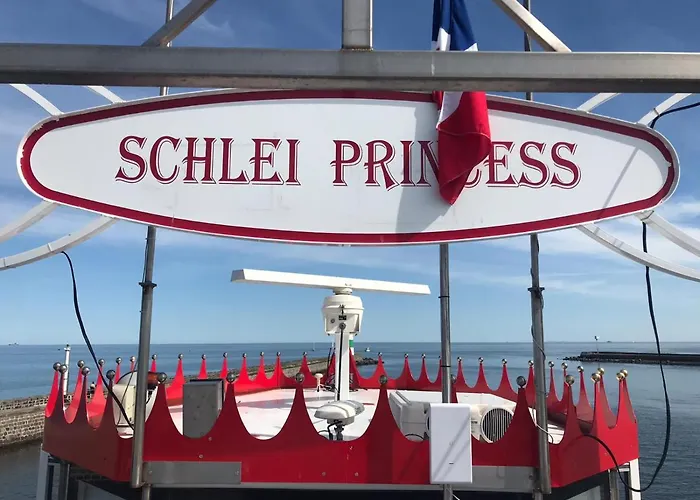 Ingrid Aus Neckarsulm 아파트